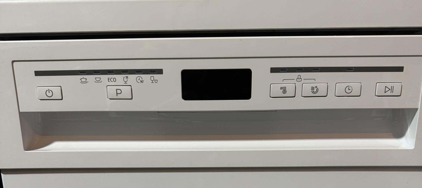 BLACK+DECKER 17.64-in Portable Freestanding Dishwasher - Photo 8